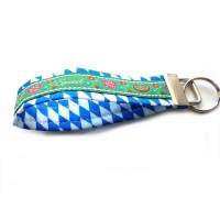 Schlüsselanhänger Schlüsselband "Herzilein" in grün oder weißblau/grün Anhänger Tracht Bayernraute Bild 1