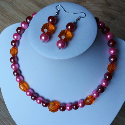 Schmuckset, Kette, Halskette, Perlenkette, Ohrringe, Ohrhänger, rot, pink, orange, Perlenohrringe, Perlenschmuck
