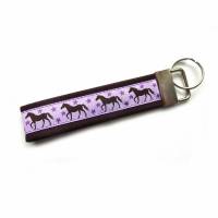 Schlüsselanhänger Schlüsselband Anhänger "Pferde" in braun mit lila, gelbgrün oder türkis Bild 1
