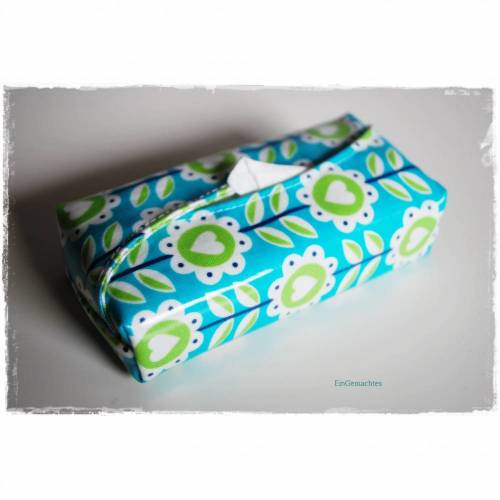 TaTüTa * Taschentüchertasche aus Wachstuch