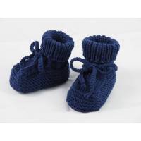 dunkelblaue Babyschuhe 0-3 Monate Booties aus Wolle von Hand gestrickt für Mädchen und für Jungen Bild 1