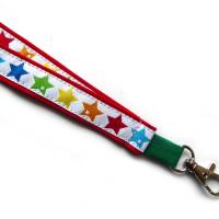 langes Schlüsselband bunte Sterne aus Baumwollstoff rot oder blau mit Webband in weiß mit bunten Sternen Bild 6