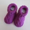 lila Babyschuhe 0-3 Monate mit Zopfmuster aus Wolle gestrickt kaufen Bild 3