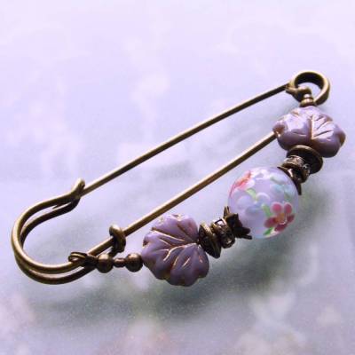 große Bronze Kiltnadel Blüten Perle Lila Violett und böhmischen Glas Ahorn Blättern N-7-AB-8