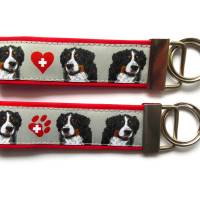 Schlüsselanhänger Berner Sennenhund in rot oder schwarz mit grau aus Baumwollstoff und Webband Bild 3