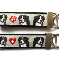 Schlüsselanhänger Berner Sennenhund in rot oder schwarz mit grau aus Baumwollstoff und Webband Bild 7