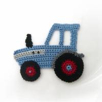 Traktor Aufnäher blau, Trecker Häkelapplikation, Schultüte Bauernhof Bild 1