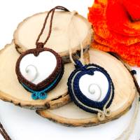Makramee-Halskette "Herz" mit Shiva-Auge in zwei Varianten Bild 1