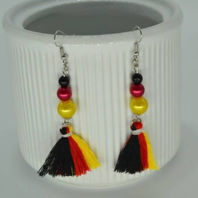 Ohrringe, schwarz rot gelb, Perlen & Quaste, Ohrhänger, Ohrhaken, Perlenohrringe, Quastenohrringe, Ohrringe Per