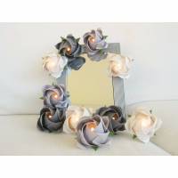 Lichterkette große Rosen in grau-weiß, Hochzeitsdeko, Tischdeko, Girlande, Geschenk Hochzeit Bild 1