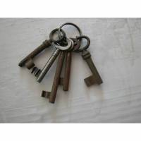 5 alte Schlüssel aus den 50er Jahren aus Berlin Grünau Bild 1