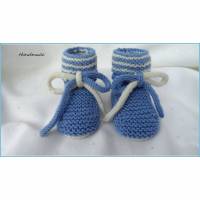 Babyschuhe, Neugeborenenschuhe aus Wolle (Merino) hangestrickt Bild 1