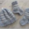 Zwei Neugeborenensets, Babymütze, Babysocke aus Wolle (Merino) Bild 6