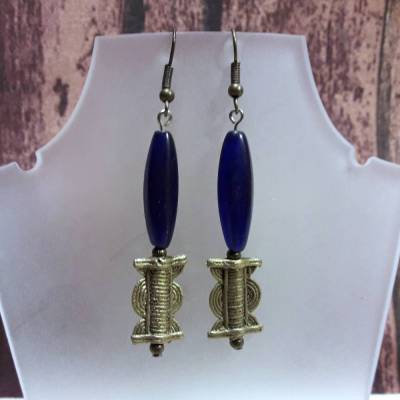 Ohrhängerpaar African trade beads mit Ashanti Spacern - kobaltblau-messing