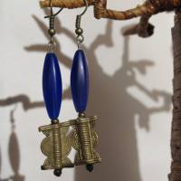 Ohrhängerpaar African trade beads mit Ashanti Spacern - kobaltblau-messing Bild 3
