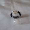 Ring Kaurie-Muschel aus geflochtenem Baumwollband, schwarz-weiß Bild 3