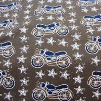 Rest 0,50m Baumwoll-Jersey dunkelblaue Motorräder und weiße Sterne auf braun Bild 2