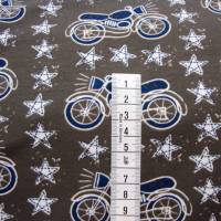 Rest 0,50m Baumwoll-Jersey dunkelblaue Motorräder und weiße Sterne auf braun Bild 3