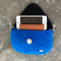 Kleine Hüfttasche in blau und schwarz mit Knopf von meiTaschi, ideal die kleine Geldbörse und Handy, schöner Urlaub Bild 2