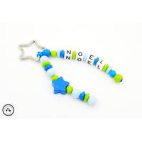 Taschenbaumler/Schlüsselanhänger mit Wunschname - Stern in babyblau/blau/hellgrün Bild 1