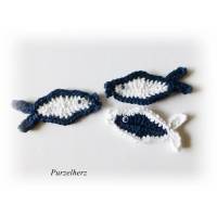 3 gehäkelte Fische - Häkelapplikation Fisch - blau, weiß Bild 1