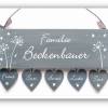 ausgefallenes Geschenk für Familien, Türschild Pusteblume aus Holz mit Namen personalisiert, Familiengeschenk Holzschild Bild 1