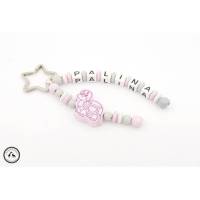 Taschenbaumler/Schlüsselanhänger mit Namen - Schildkröte in hellgrau/rosa/weiss Bild 1