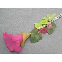 Kette PINK FINGERHUT mit Blättern 59cm lang rundum plus 8cm Anhänger - Halskette mit Lucite-Blüten und Blättern silberfarbig-pink-grün Bild 1