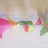 Kette PINK FINGERHUT mit Blättern 59cm lang rundum plus 8cm Anhänger - Halskette mit Lucite-Blüten und Blättern silberfarbig-pink-grün Bild 5