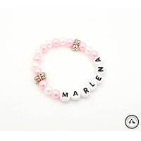 Armband/Babyarmband mit Namen - Schmetterling in rosa/weiss Bild 1