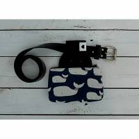 Gürteltasche - Hüfttasche - Handytasche -  klein - dunkelblau, mit weißen Walen Bild 1