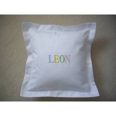 Namenskissen LEON