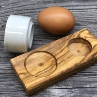 Eierhalter Troué PLUS inkl. Eierlöffel aus Olivenholz Bild 3