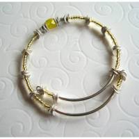 Armreif Memory Wire gelbe Perle Zwischenteile versilbert Bild 1