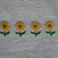 Handtuch-bestickt mit Sonnenblumen Bild 3