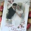 Große Hochzeitskarte, Hochzeit,  Glückwunschkarte zur Hochzeit mit Brautpaar Motiv & rosa Rosen. Bild 2