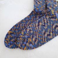 Socken in Gr. 40/41, handgestrickte Wollsocken Söckchen Ringelsocken Kuschelsocken Strümpfe, blau gelb meliert Bild 4