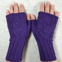 Stylische Handschuhe "Spinne", Armwärmer aus Bio Wolle handgestrickt Bild 3