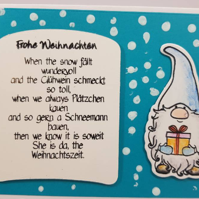 Lustige Weihnachtskarte Wichtel mit Gedicht blau türkis
