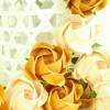 Lichterkette mit Rosen Blüten in Creme und Gold, Deko Goldene Hochzeit, Tischdeko, Geschenk Bild 4