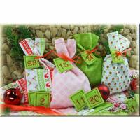 Adventskalender mit Stoff Säckchen und gestickten Zahlen auf Filz für Mädchen, Weihnachten, Advent,rosa, rot, grün Bild 1