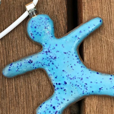 Schmuckband mit Yogafigur aus Keramik (Blau)