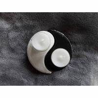 Teelichthalter yin & Yang aus Beton, schwarz-weiß Bild 1
