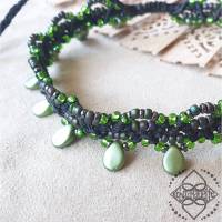 Fussband mit grünen und schwarzen Glas-Perlen und grünen Glas-Tropfen - größenverstellbar - Makramee Bild 1