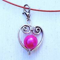 Herz mit Perle - Anhänger mit Karabinerhaken - 21 mm - pink Bild 1