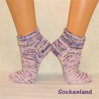 handgestrickte Socken, Kurzsocken, Sneakers in Gr. 40/41, Damensocken in flieder, rosa und natur, Einzelpaar Bild 1