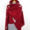 Langer Schal aus feiner Merino-Bouclé in Rot mit Seiden-Streifen, gestrickte Stola Wolle, kuschelweiches Tuch Bild 3