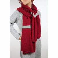 Langer Schal aus feiner Merino-Bouclé in Rot mit Seiden-Streifen, gestrickte Stola Wolle, kuschelweiches Tuch Bild 4