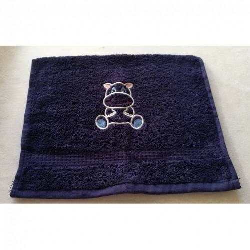 kuschelweiches Handtuch bestickt mit kleinen Tieren, Blickfang für jedes Bad, Baumwolle,blau mit einem kleinen Nilpferd