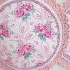 Gehäkelte, genähte Topflappen mit rosa Rosen, antiker Bauernstoff Bild 2
